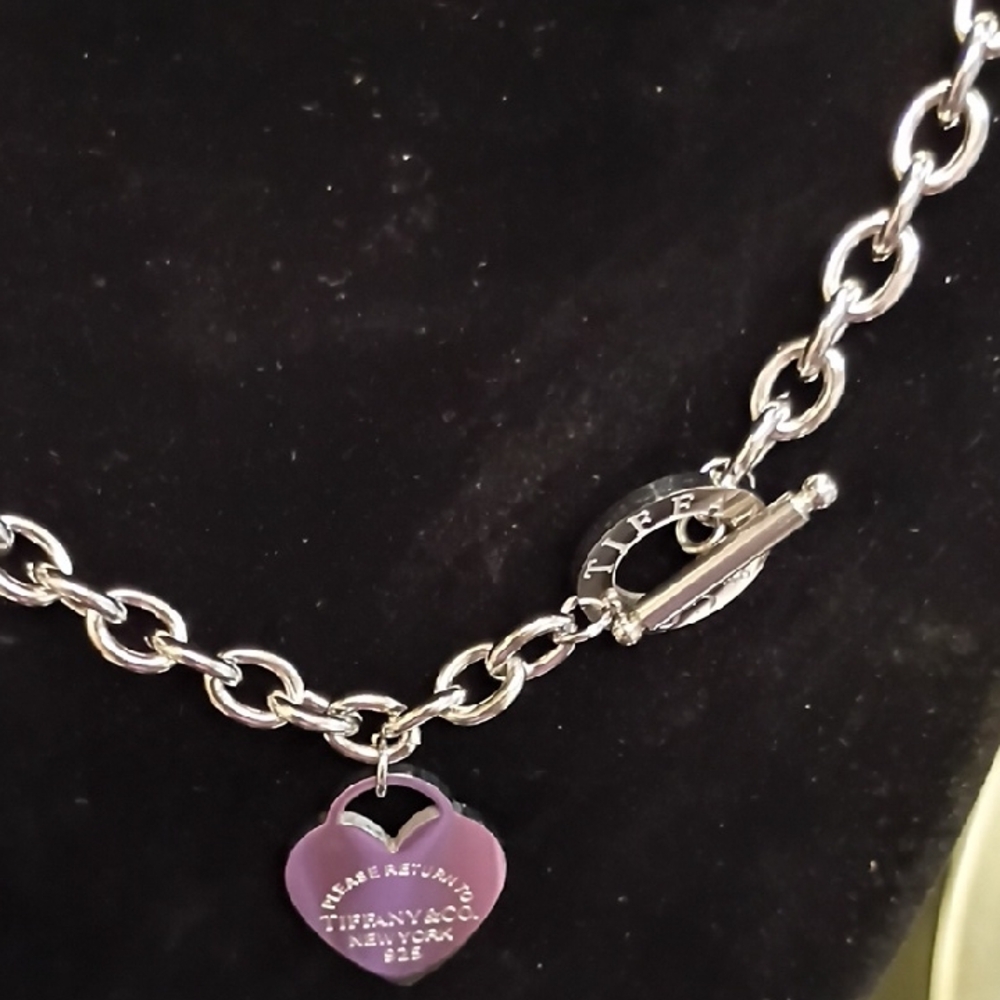Source Unknown Silver Necklace with Purple Heart Charm